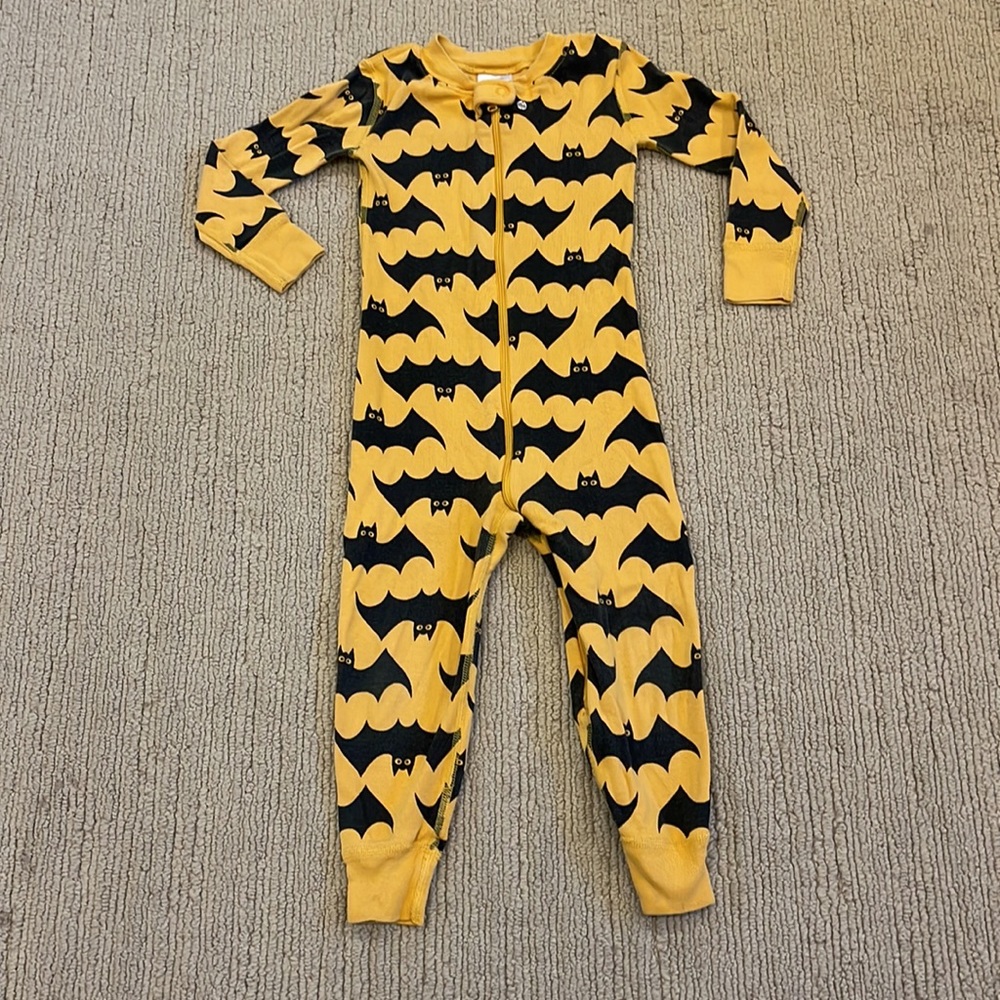 Hanna Andersson Halloween Bat Zip Sleeper In Organic Cotton